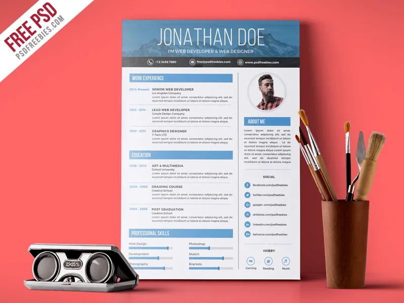 Creative Graphic Designer Resume PSD Template